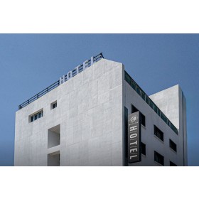엘리건스 호텔
