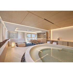 UH 스위트 더 강남